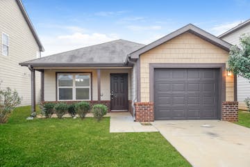 137 Union Station Dr Calera, AL 35040